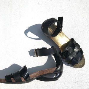 VINCE CAMUTO Black Wedge Ankle Strap Sandals